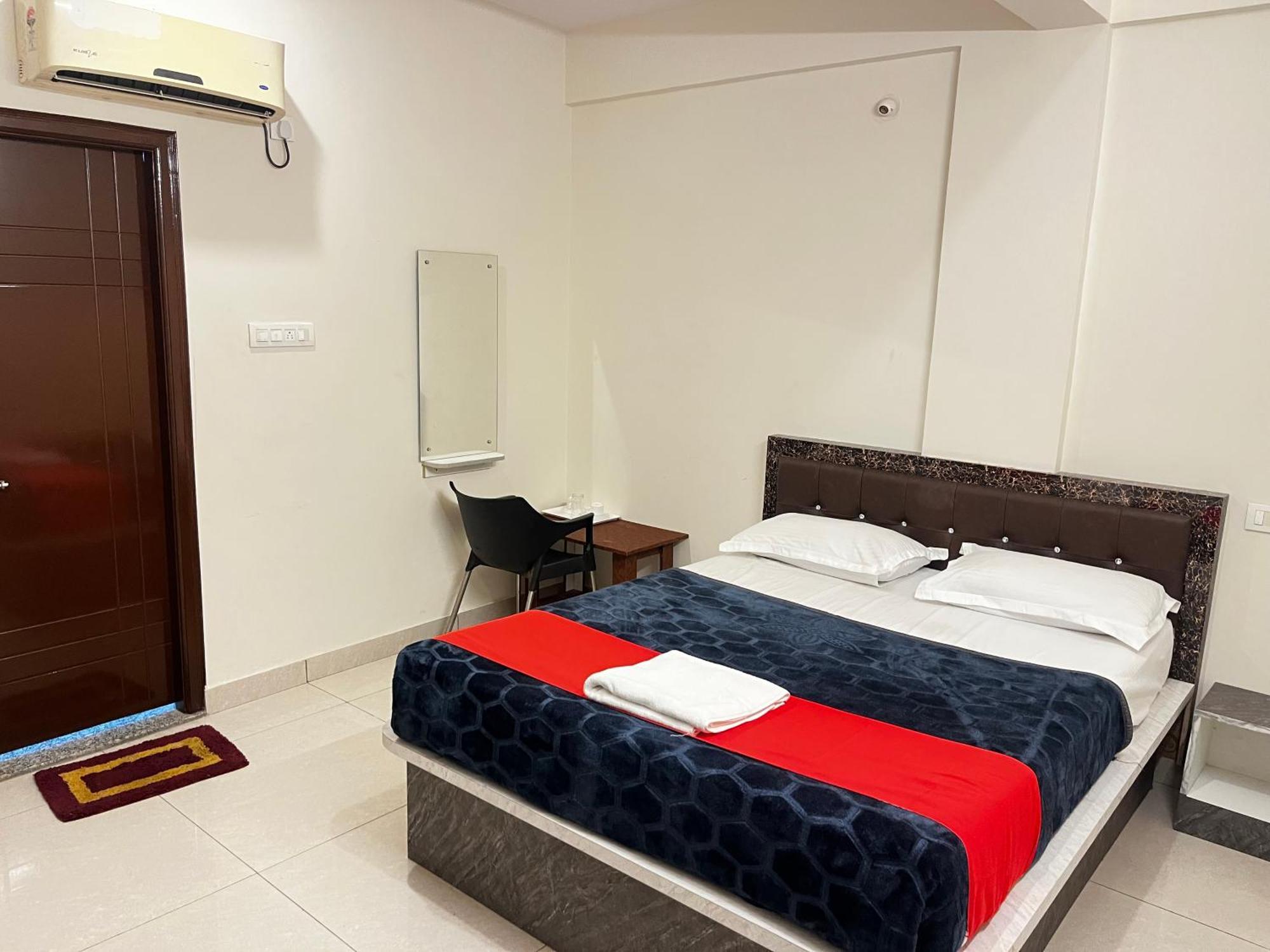 Hotel Raj Comfort Bangalore Exterior foto